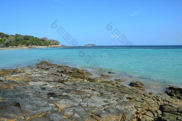 美丽的海滩向艾拉来源于西班牙语地名C向tadora艾拉来源于西班牙语地名nd采用巴拿马草帽