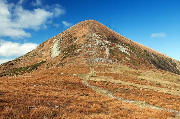 登上哈弗拉或霍韦尔拉山,乌克兰喀尔巴阡山脉的山