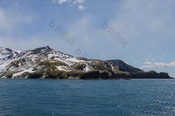 美丽的南极的风景和冰山和山