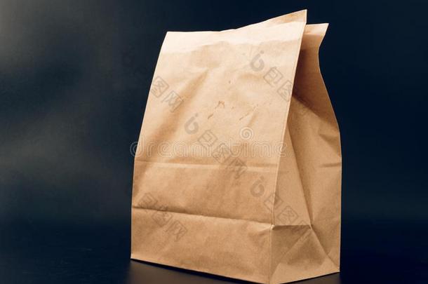 纸袋包装为食物.快的食物和你