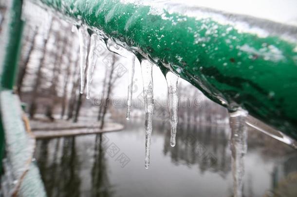 圈子后的严寒的雨天气现象