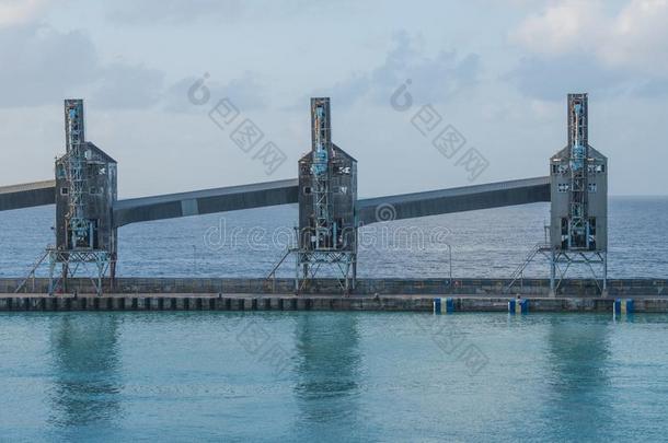 食糖装货塔采用布里奇顿港口,巴巴多斯岛.