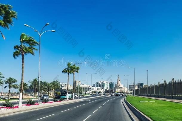 阿布杜拉箱子Jassim大街采用多哈,卡塔尔