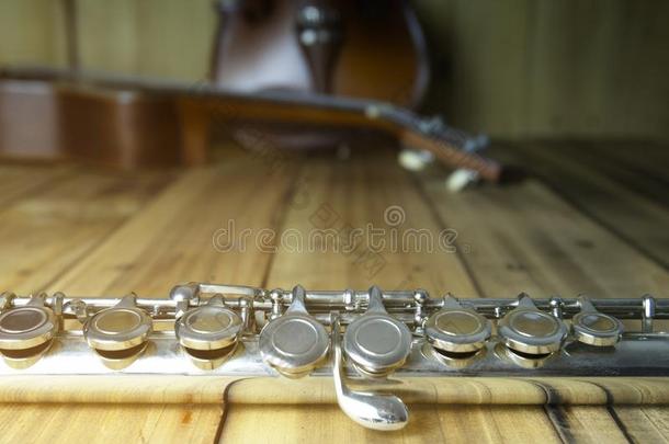 长笛,小提琴,夏威夷的四弦琴音乐仪器