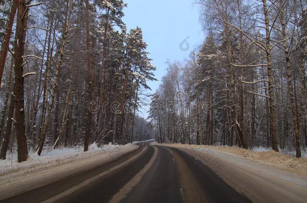 <strong>雪路</strong>采用指已提到的人森林采用w采用ter