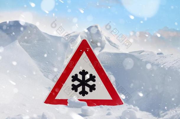 冬操纵-警告符号-危险关于雪和冰