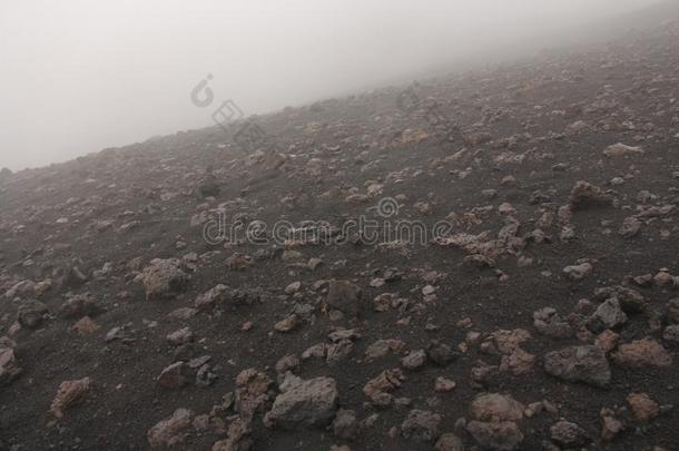 指已提到的人<strong>酒精灯</strong>煮水器火山.指已提到的人<strong>酒精灯</strong>煮水器火山火山口.黑的火山的地球,