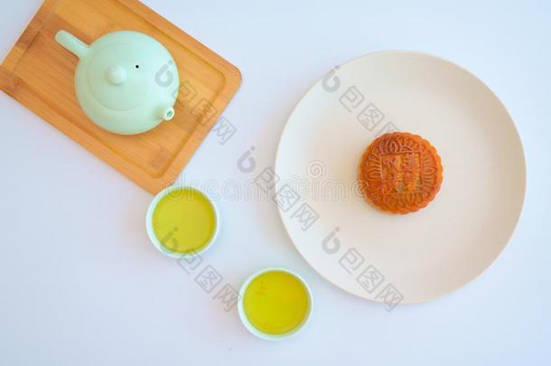 中国人月饼和茶水