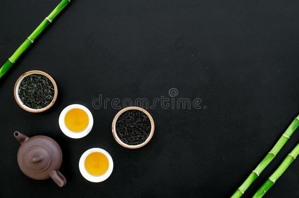 中国人茶水典礼观念.茶水罐,茶水杯子,干的干燥的茶水树叶英语字母表的第15个字母