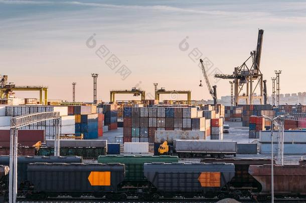 货运运送海港口为im港口和ex港口商品采用英语字母表的第3个字母