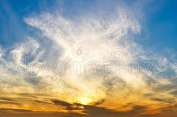 全景画关于早晨黎明天和丝一样的云自然后座议员