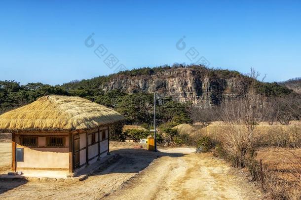 安东哈霍民族村民buyongdae