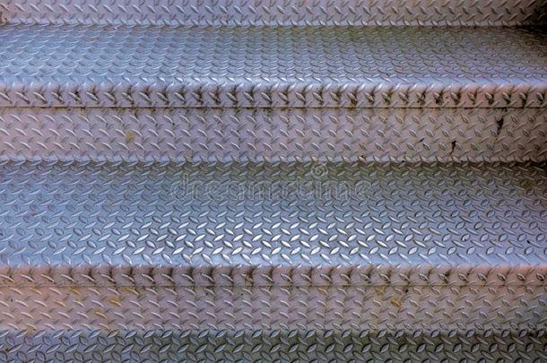 棋盘金属楼梯;背景模式