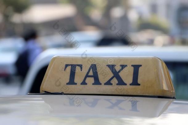 出租车光符号或出租车符号采用棕色的col或和黑的文本向Thailand泰国
