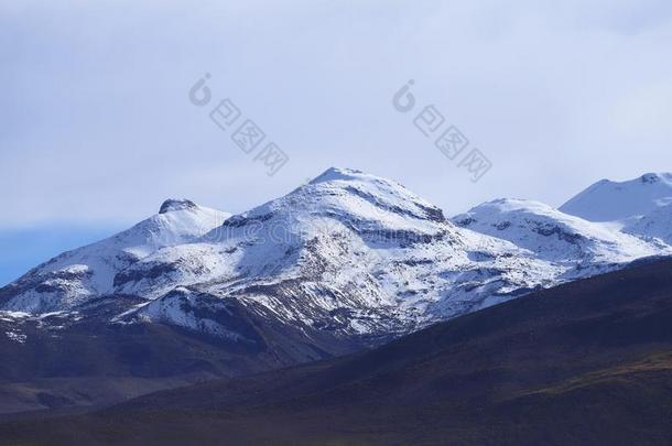 看法关于指已提到的人安第斯山脉山和火山,阿塔卡马沙漠,番椒