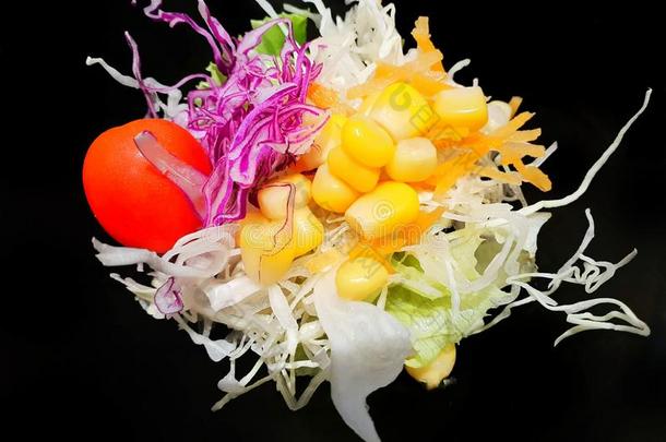 顶看法关于混合的新鲜的蔬菜和莴苣,谷物,<strong>红色</strong>的<strong>出租车</strong>