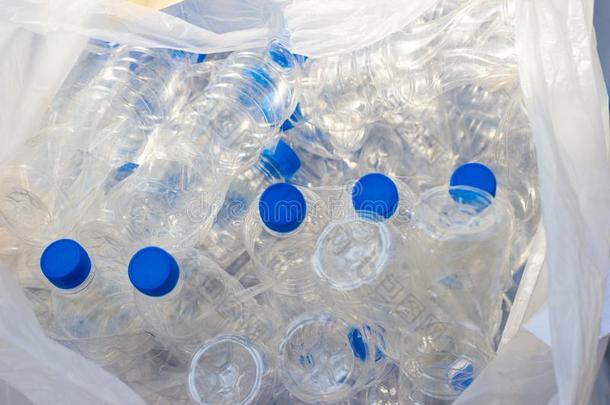 塑料制品浪费-塑料制品瓶子
