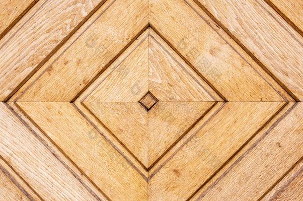 老的木材和美丽的正方形模式