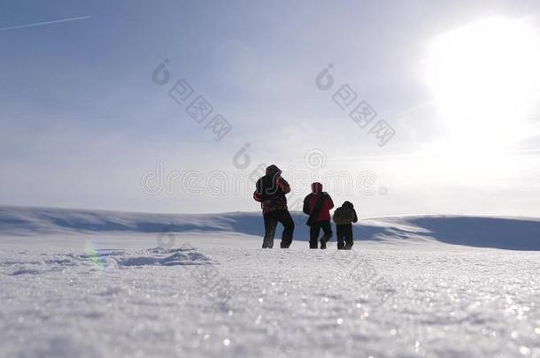 队使工作和胜利.num.三<strong>登山家</strong>旅行者跟随每别的