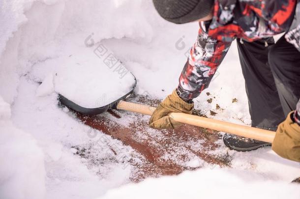 干净的指已提到的人雪和一铲子.指已提到的人m一n铲子s雪铲子s.雪