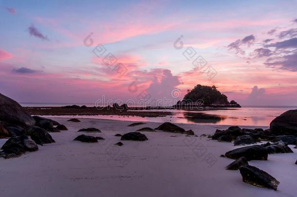 美丽的日出向岛人名海滩泰国,夏vacati向