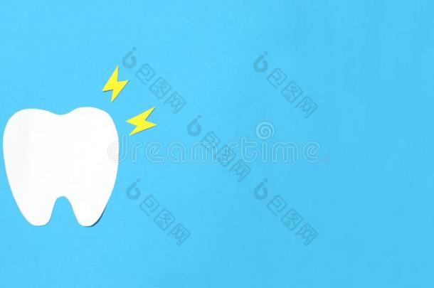 纸观念关于牙齿的治疗.龋齿.牙痛.