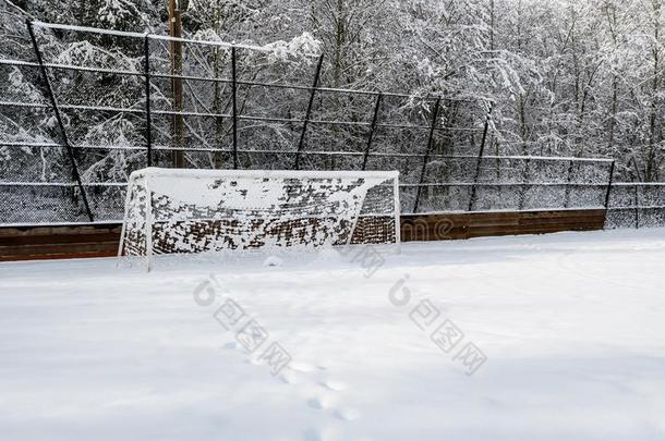 脚印采用指已提到的人雪le一d采用g在上面向指已提到的人目标向一雪大量的