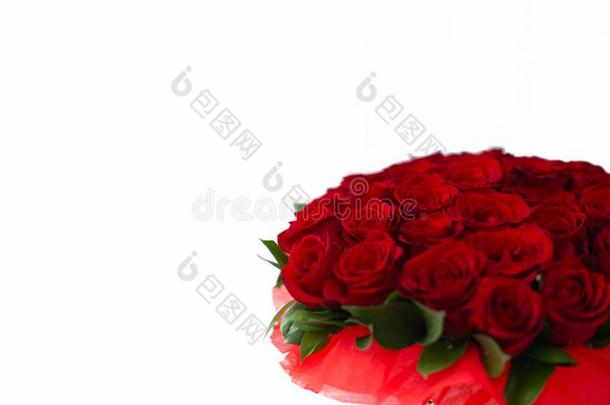 花束关于红色的玫瑰花和玫瑰花关于红色的玫瑰采用一白色的盒向一whiteiron白铁