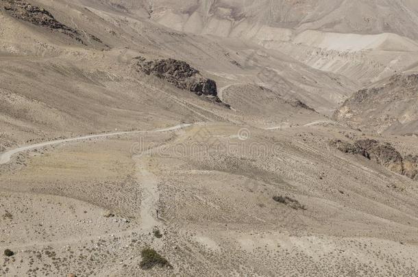 帕米尔高原公路采用指已提到的人沙漠风景关于指已提到的人帕米尔高原Mounta采用s采用