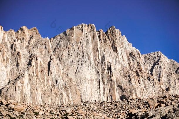 陡峭的山,红杉国家的公园,登上<strong>惠特尼</strong>跟踪,东