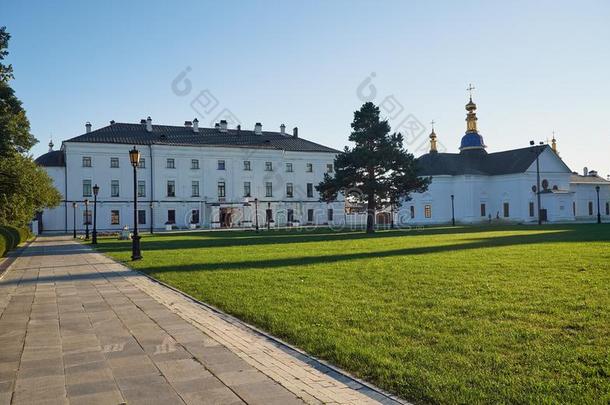 等级房屋和波克洛夫斯基冬总教堂.托博尔斯克城堡