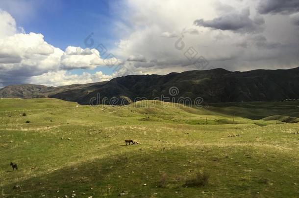 美丽的绿色的山关于亚美尼亚采用spr采用g