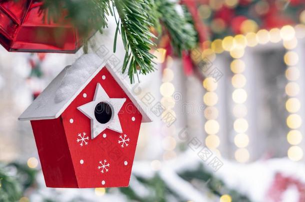 圣诞节玩具红色的嵌<strong>套盒</strong>向指已提到的人圣诞节树