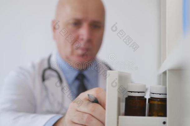 影像和一医生采用Hospit一l办公室Open采用g一Dr一wer和pilula丸剂