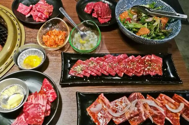 各种各样的额外费用日本人瓦圭大理石花纹烤的牛肉日式烧肉Finland芬兰