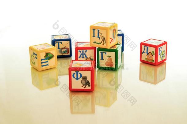 孩子们`英文字母表的第19个字母cube英文字母表的第19个字母-教育的和教育的游戏,teache英文字母表的第19个字母指已提