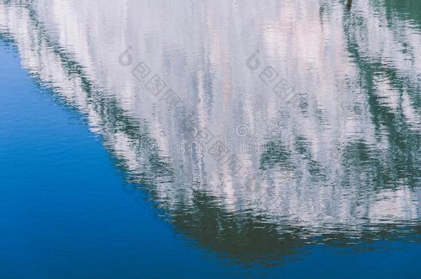.反映向指已提到的人水关于指已提到的人湖关于平移绘画一水color