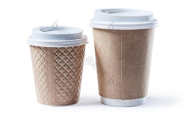两个咖啡豆<strong>纸杯</strong>隔离的向白色的背景