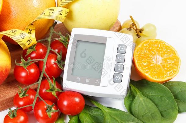 血压显示屏,新鲜的成果和蔬菜和生丁