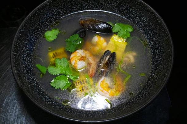 海产食品汤.托斯卡纳的海产食品汤和贻贝,虾和vegetable蔬菜