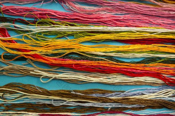 平行的富有色彩的棉刺绣丝棉背景,线FaroeIslands法罗群岛