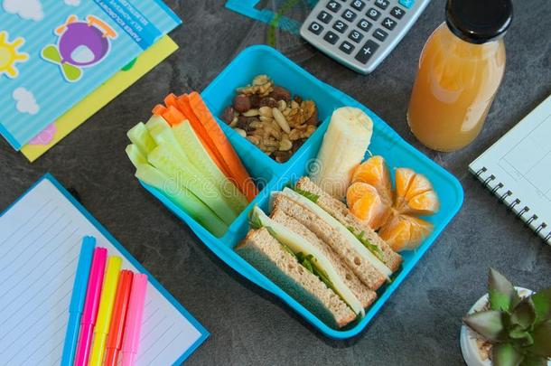 健康的午餐盒为学校和生的宁信有限公司