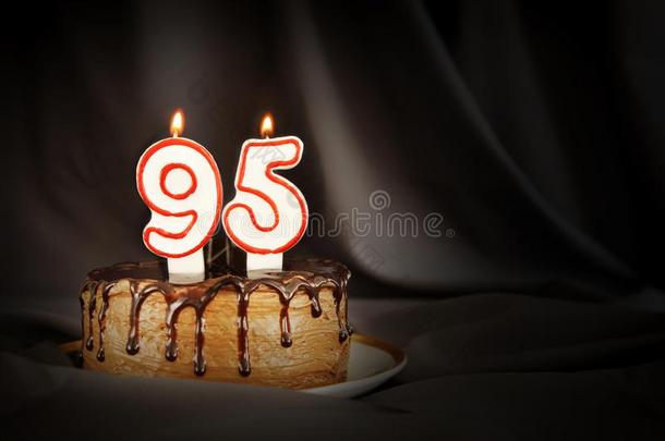 num.九十num.五年周年纪念日.生日巧克力蛋糕和极少的量
