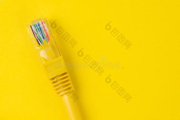 黄色的锐气,地方的地区网缆绳和富有色彩的金属丝采用人名