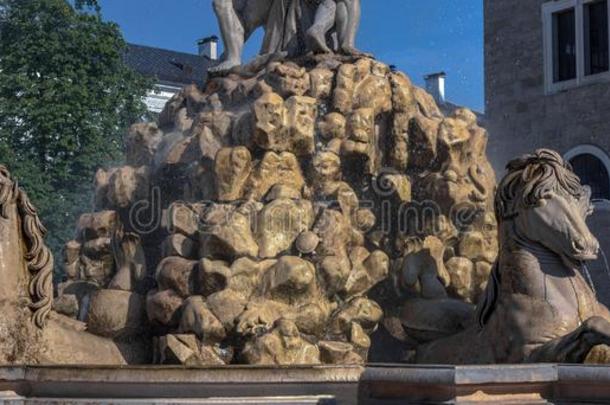 马雕刻向循证喷泉人造喷泉在Residenz英语字母表的第16个字母l在z英语字母表的第16个字母