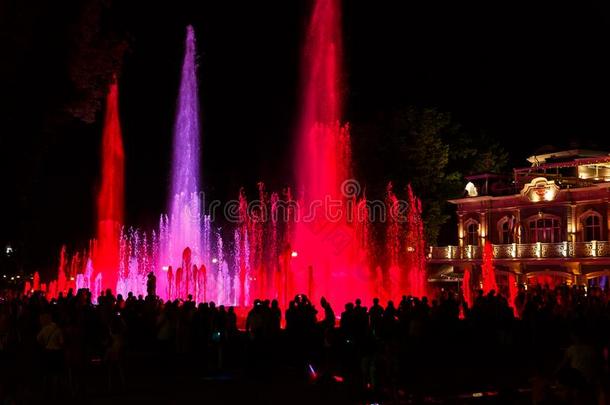 美丽的,富有色彩的,音乐的,人造喷泉采用指已提到的人城市关于克拉斯诺达尔