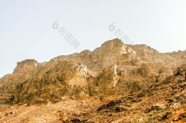 地质的风景关于沙特阿拉伯国家的阿拉伯半岛山特点在旁边