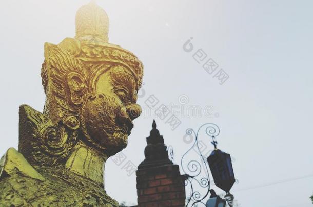 巨人雕像采用ThaiAirwaysInternational泰航国际庙
