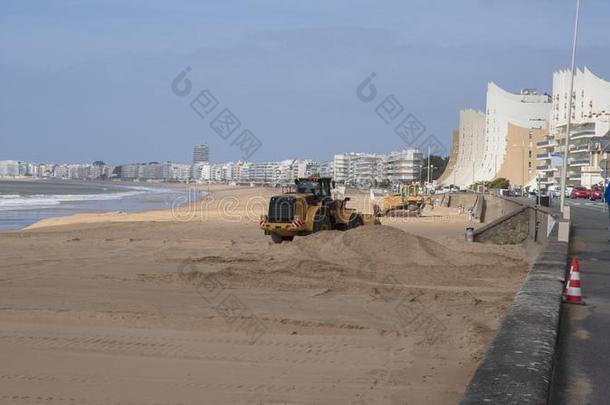 海滩维持和重建为指已提到的人夏