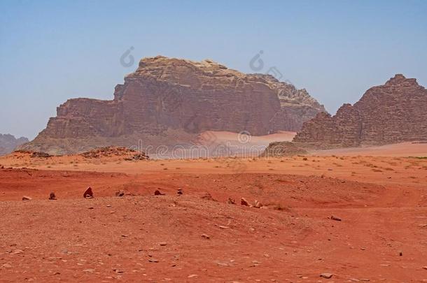 红色的沙漠处在中指已提到的人沙漠山